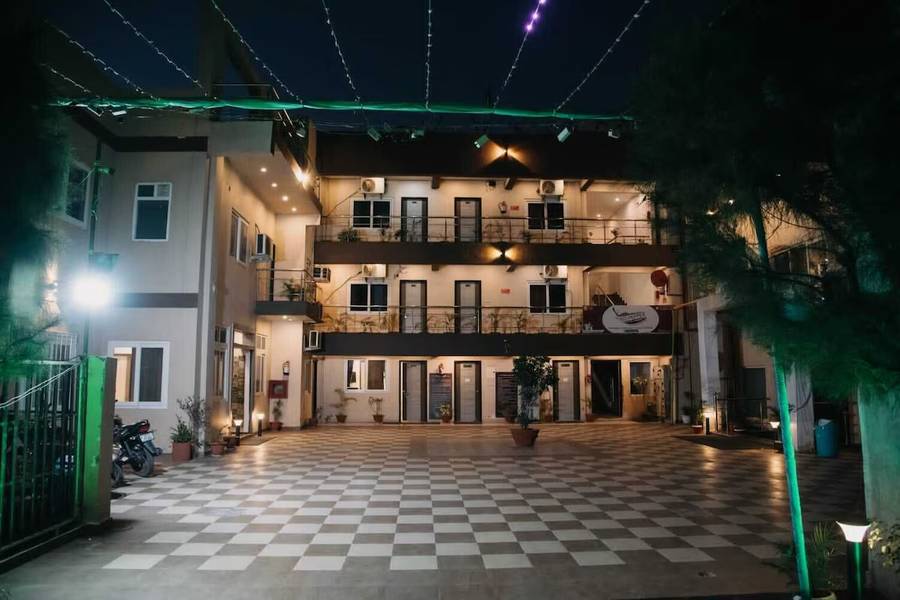 Hotel Maple Delite,Omaxe City,3 star