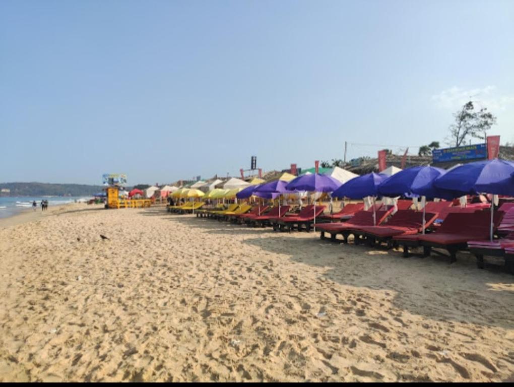 red rock arambol beach