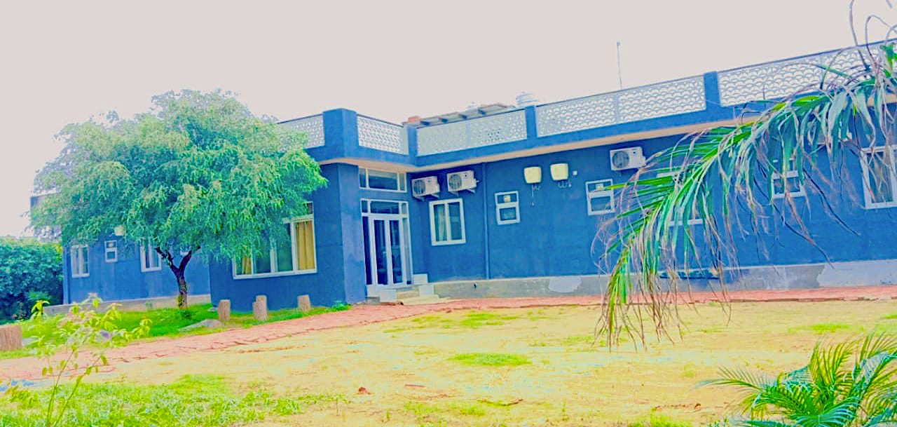 Aravali Greens,Sohna>>Gurugram,3 star