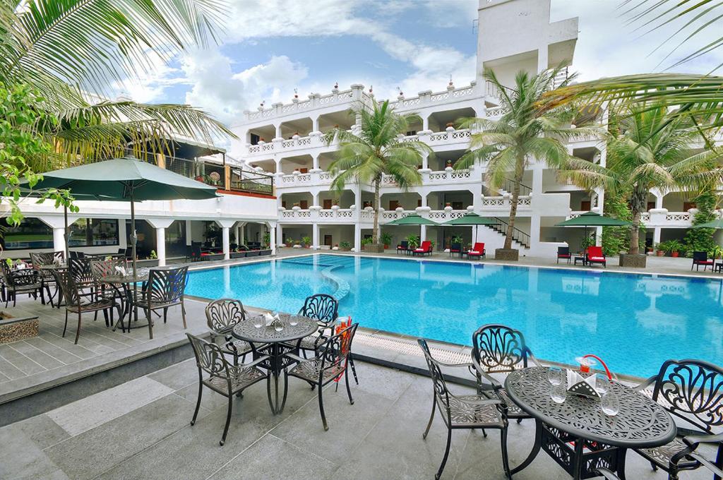 Aarya Grand Hotels And Resorts,Sarkhej,3 star