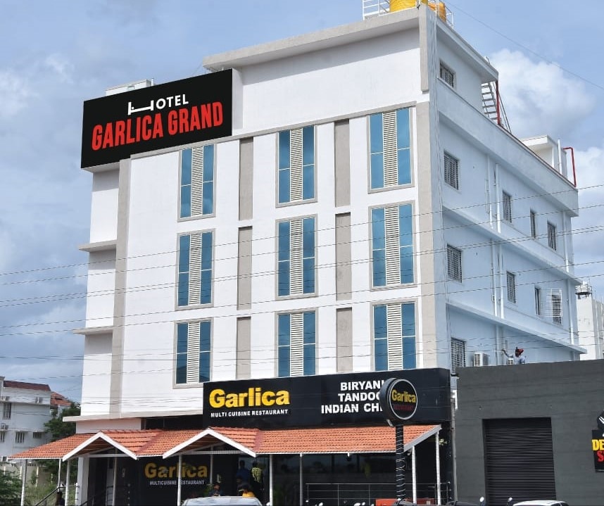 Hotel Garlica Grand, Anantapur,1-1338-4, Bangalore - Hyderabad Hwy, Rudrampeta, Anantapur, Andhra Pradesh 515001,3 star
