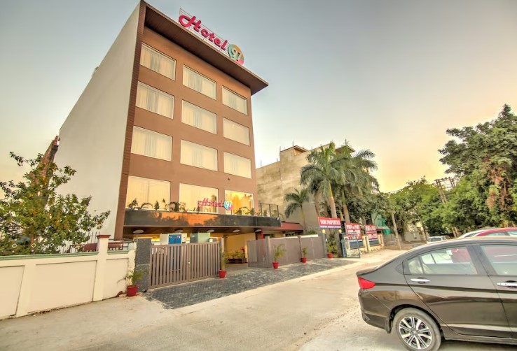 Hotel 91 Huda City Center,Sector 45,3 star