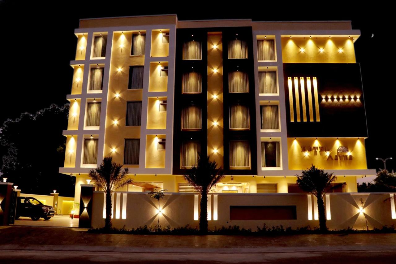 Hotel Aarna,Keshar Vihar,4 star
