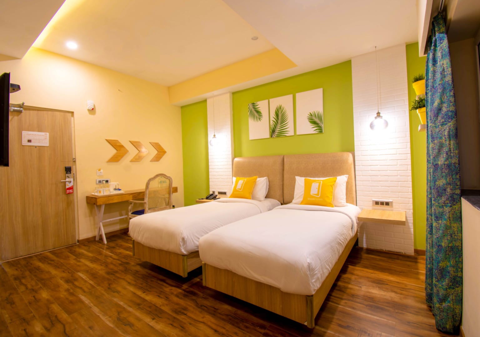 room-image