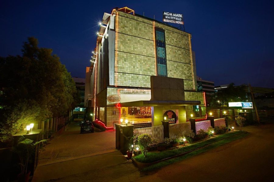 MGM Mark Whitefield,Whitefield,3 star