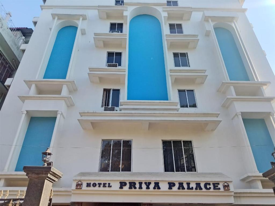 Hotel Priya Palace,Ulubari,3 star