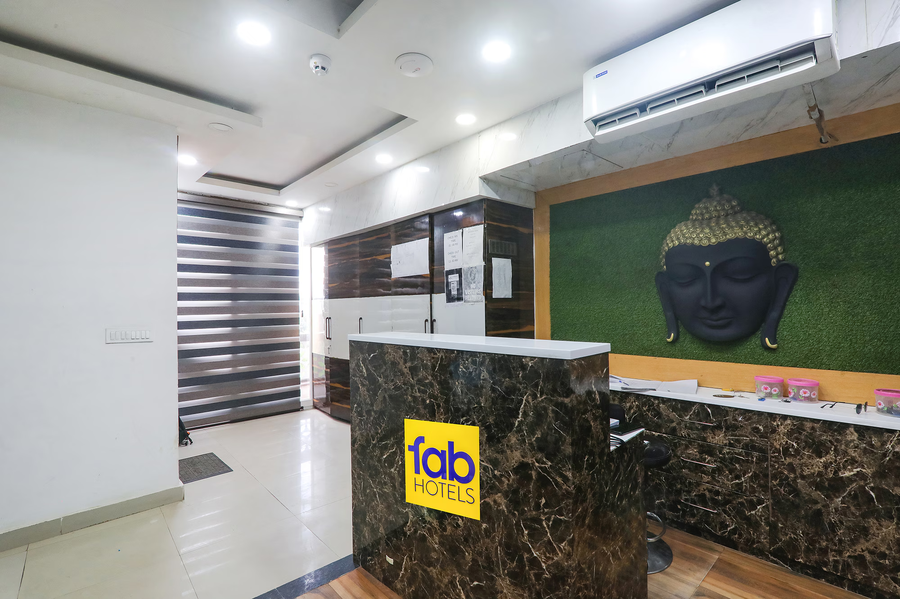 Via Shaurya Inn,Jankipuram,3 star