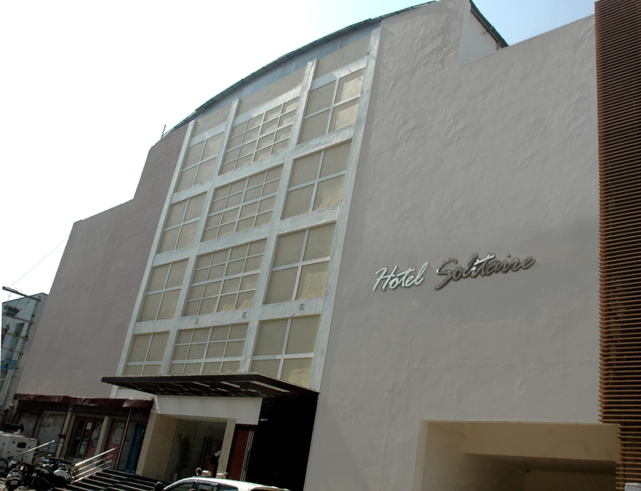 Hotel Solitaire,Moudhapara, Raipur,3 star
