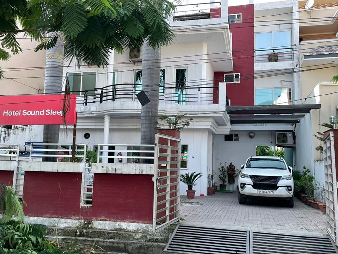 montreal rishikesh