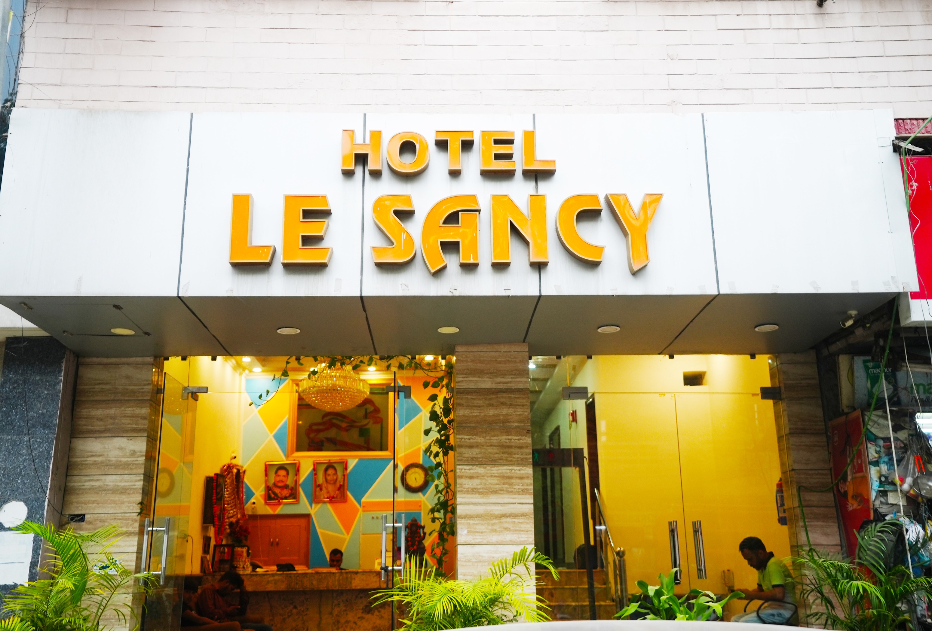 Hotel Le Sancy,Karolbagh,2 star