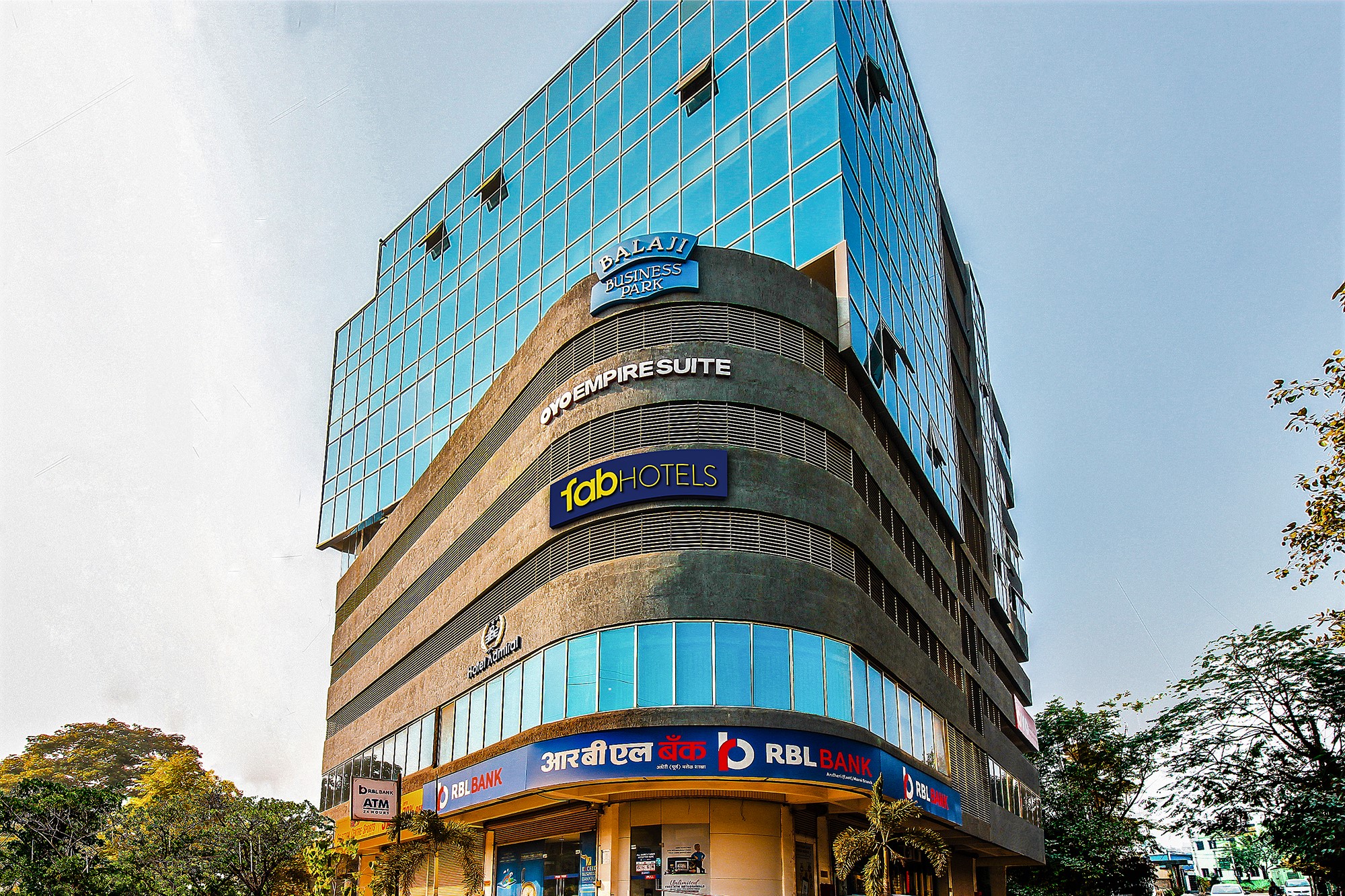 Fabhotel Empire Suite,Mumbai|Mumbai Suburban,3 star
