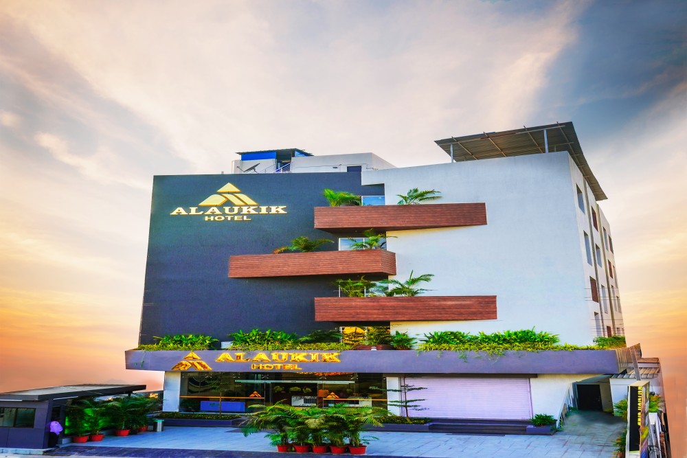 Alaukik Hotel Shirdi