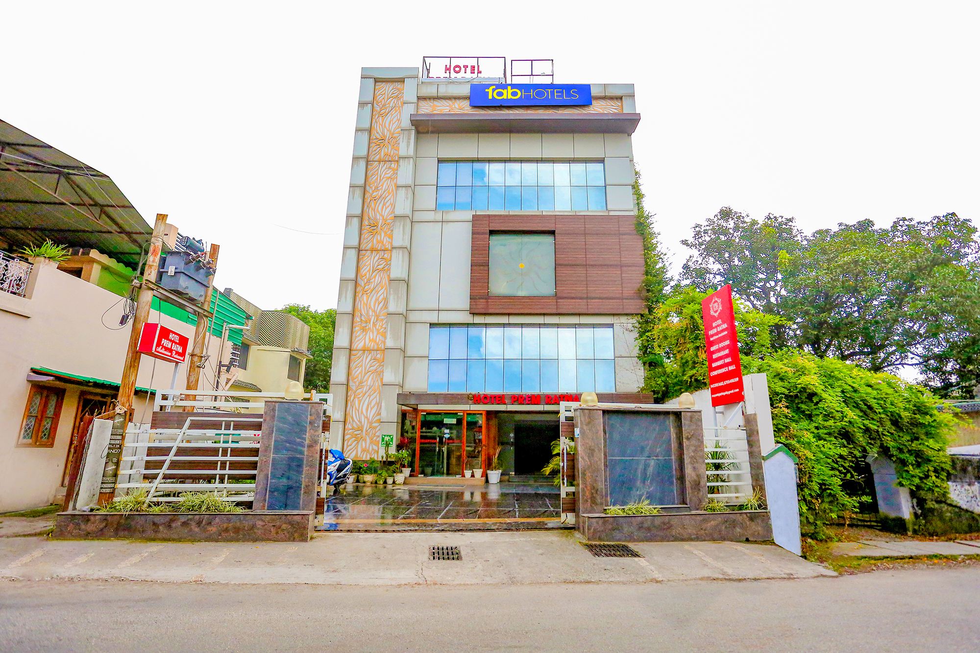 fabhotel prem ratna