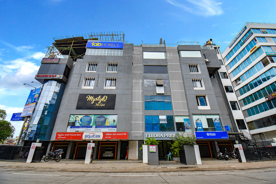 Fabhotel Gargi Inn - Near Balewadi Stadium,Ellora Pride, Sr. No. 110/11, Near D-Mart And Opposite Croma Showroom In Baner, Pune,Maharashtra 411045,3 star