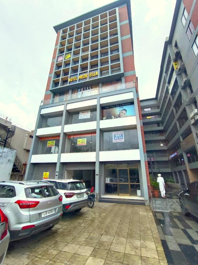 Hotel Prime Villa,Memnagar,3 star