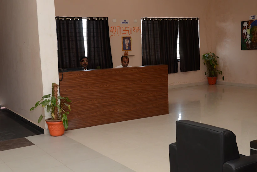 Namastay Hotels,Jn Railwaystation, Near Gaya, Gol Bagicha, Gaya, Bihar 823002,3 star