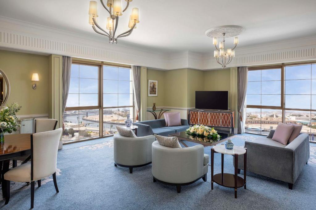 Al Habtoor Palace,In Business Bay (Beach & Coast),5 star