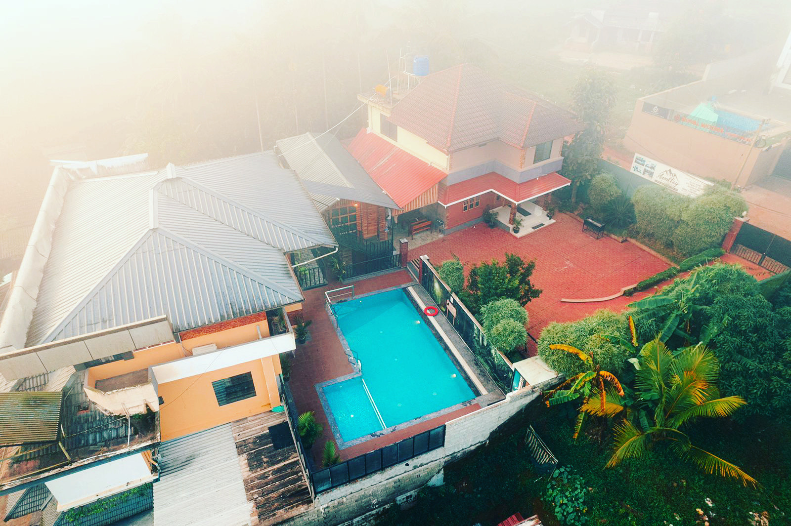 Avalley Villas,Padinjarathara,3 star