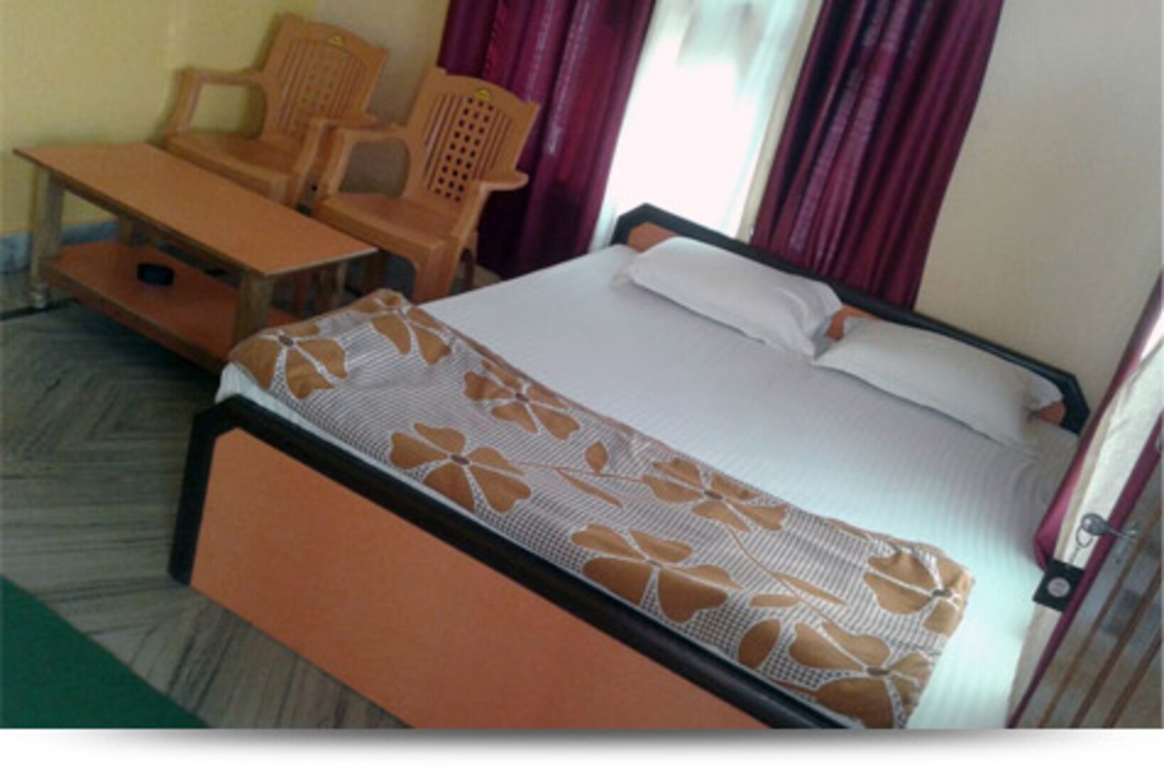 room-image