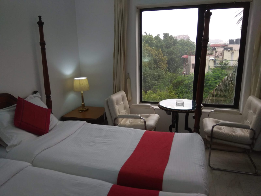 Hotel Palm Greens,Saket, Delhi,3 star