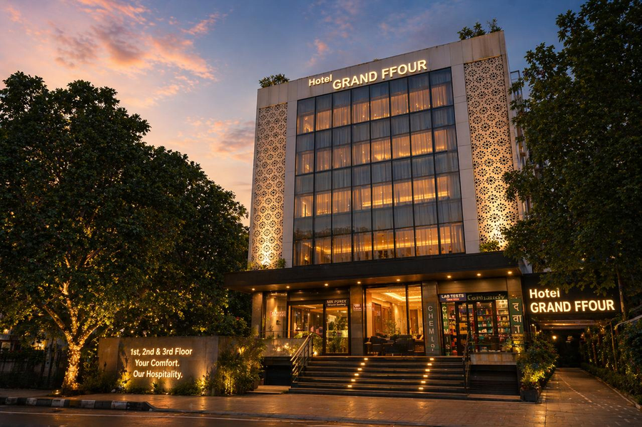 Grand Ffour Near Nehru Place,Nehru Place,3 star