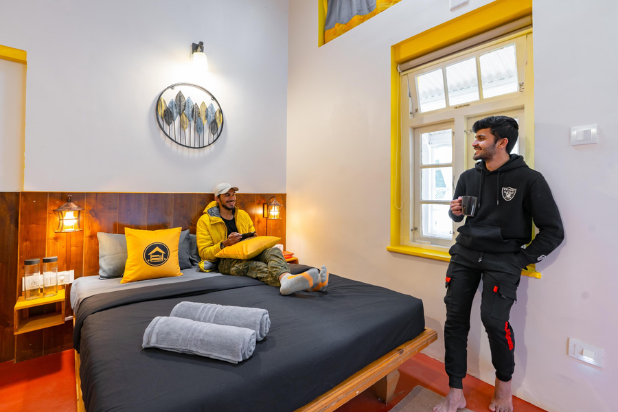 room-image