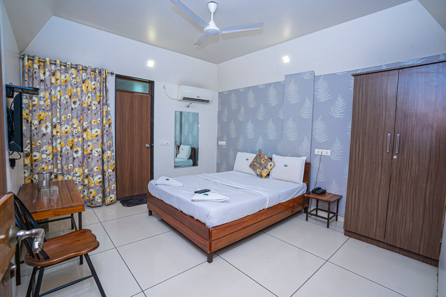 Hotel Prafulla,Near Bindu Chowk,2 star