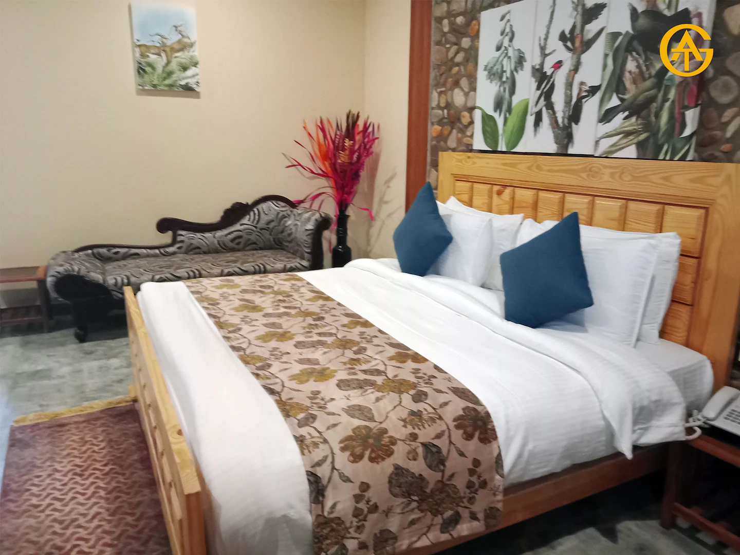 room-image