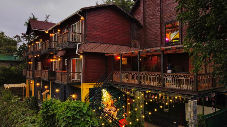 the hosteller kasar devi