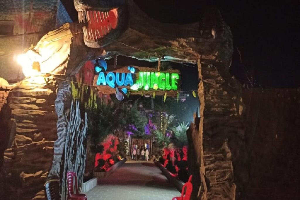 Aqua Jungle Water Park And Resorts,Latifpur, Ahraura Varanasi-Robertsganj Road, Near Lakhaniya Dari, Uttar Pradesh 231301,2 star