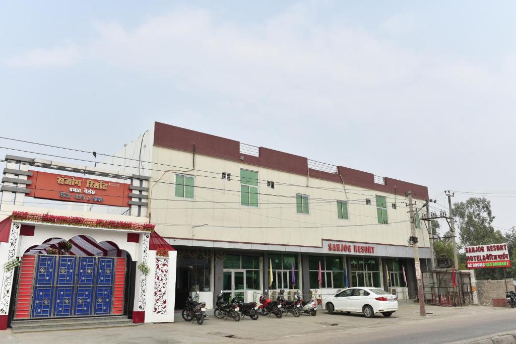 Sanjog Resort,Rajasthan>>Kota,2 star