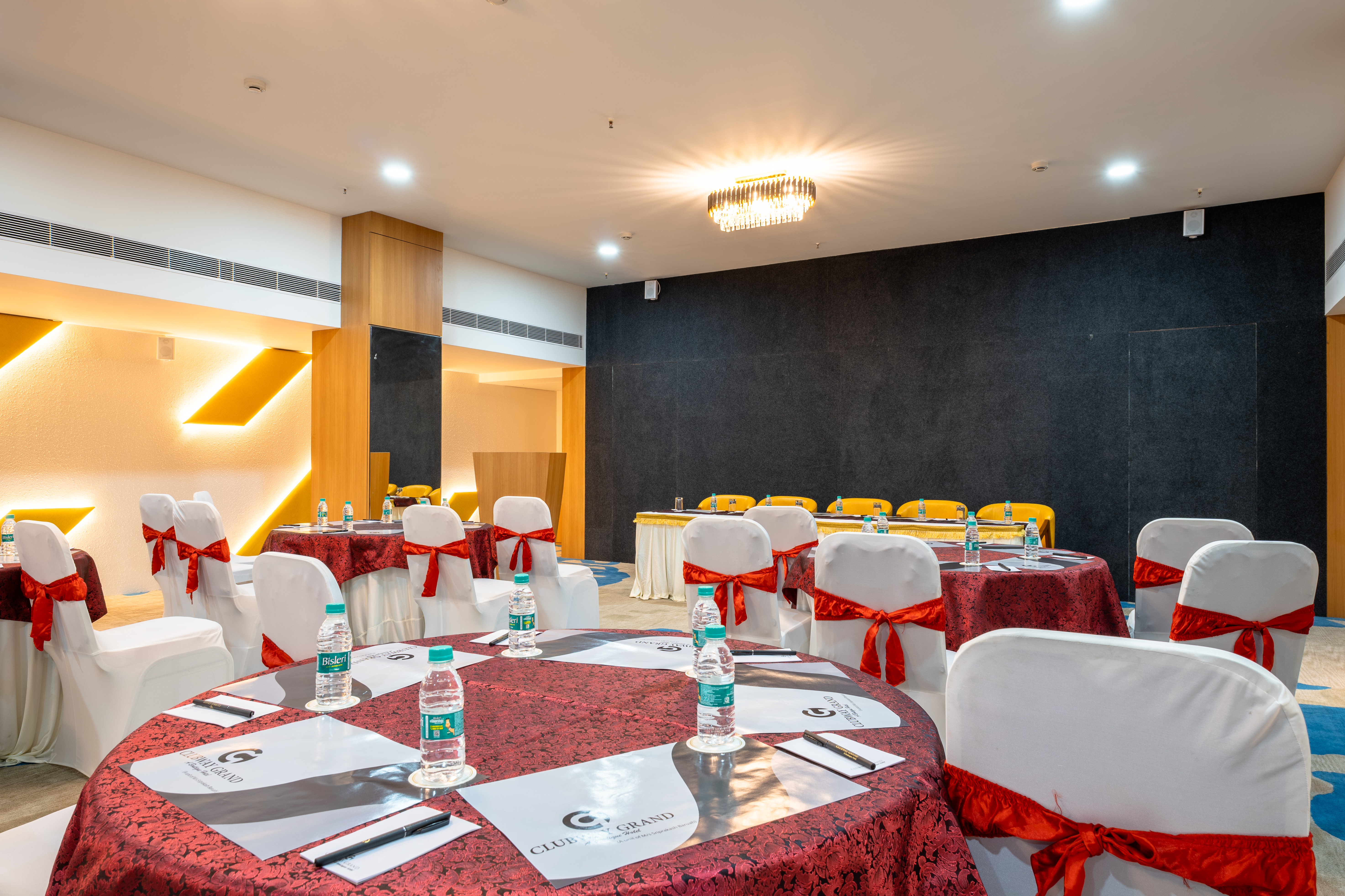 Clubway Grand A Boutique Hotel,Club Rd, Tarajan, Jorhat, Assam 785001,3 star