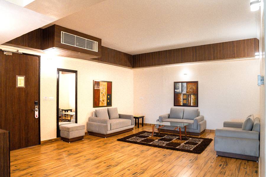 Pride Premier Solitaire Dehradun,Mussoorie>>Dehradun,4 star