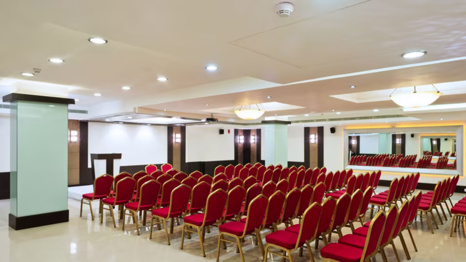 Hotel Southern Grand,Gandhinagar,3 star