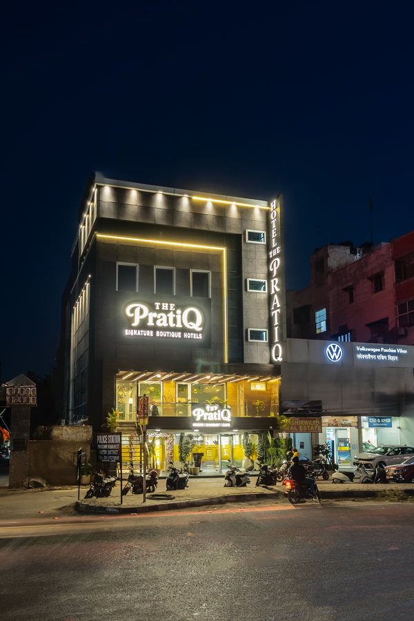 The Pratiq Luxe - Paschim Vihar,Pashchim Vihar,3 star