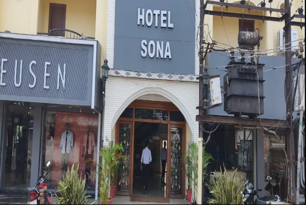 Sona Hotel,Main Bazaar, Dumka,3 star