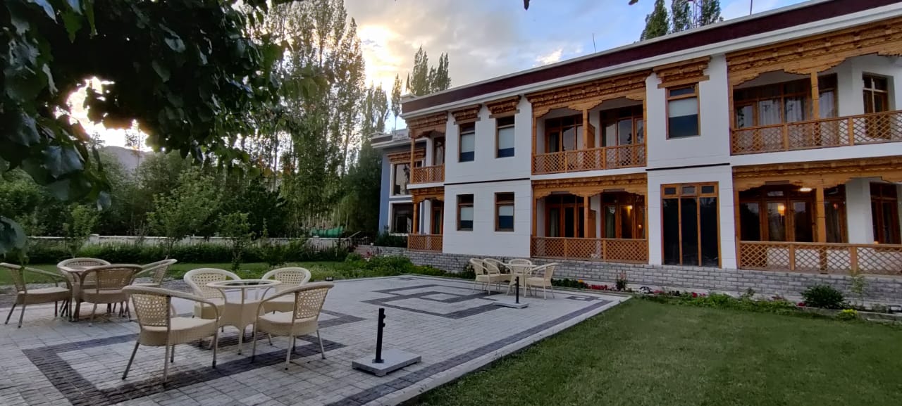 Coral Ladakh,Fort Road,3 star
