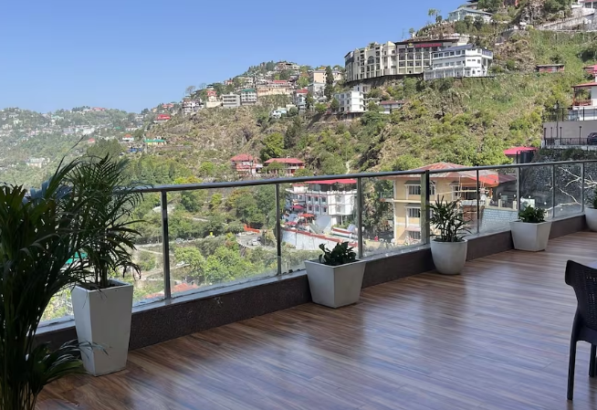 The India At Big Bend,Picture Palace Bus Stand,3 star