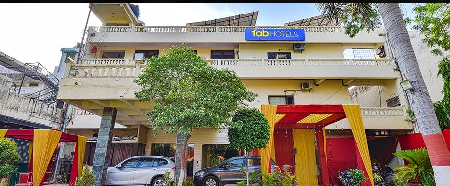 Hotel Surpin Palace,,3 star