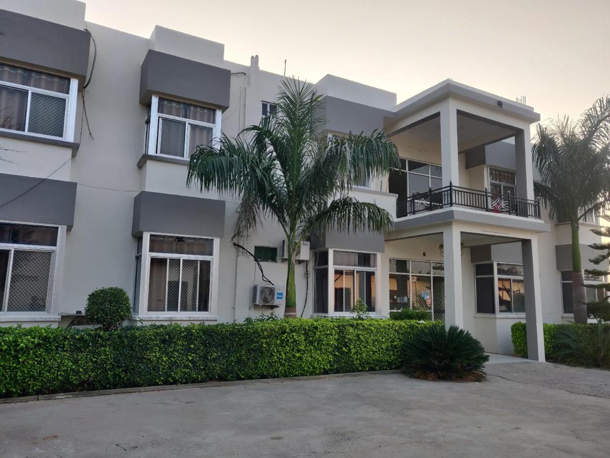 Pushkar Regency Resort,Parasar Colony,3 star