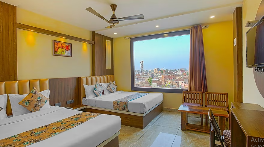 Hotel Crown,Near Golden Temple,3 star