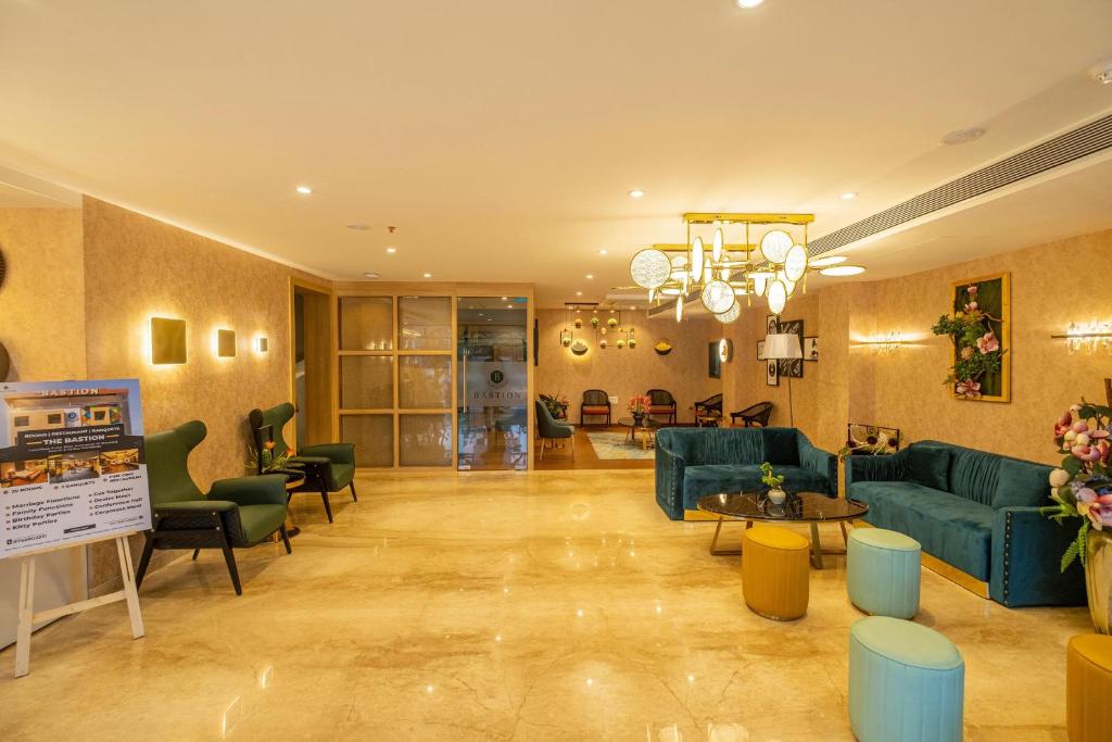 The Bastion,Narmadapuram Road,3 star