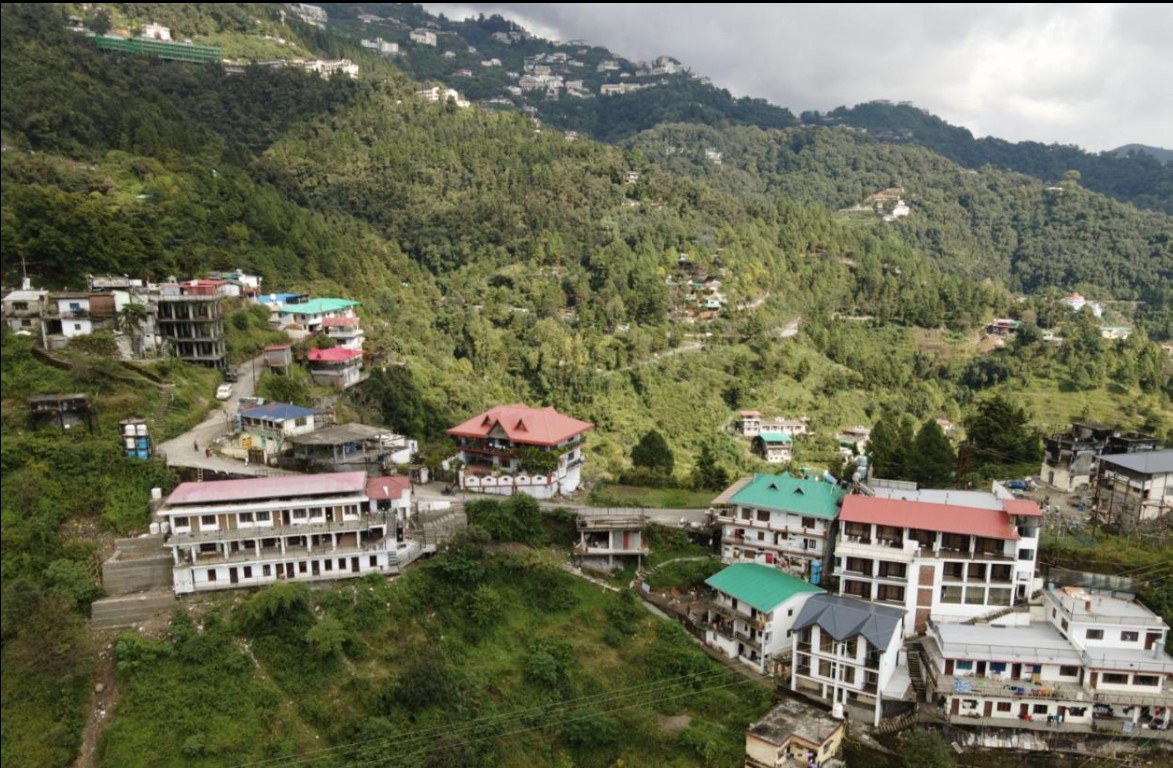Hotel Vista By Mnp Hotels,Mussoorie Rd Tundhar Village Sher Garhi Mussoorie Uttarakhand 248179,3 star