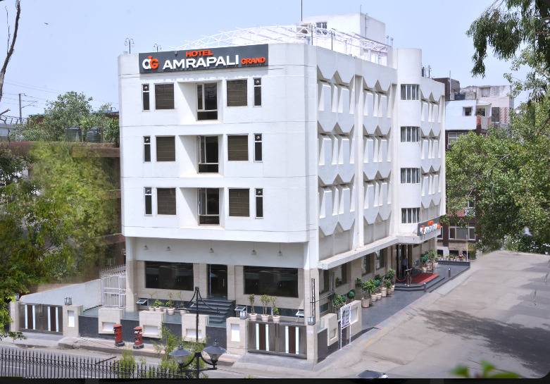Hotel Amrapali Grand,Rajendra Place,4 star