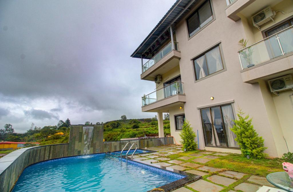 Ocean Crest Luxury Villa,,3 star