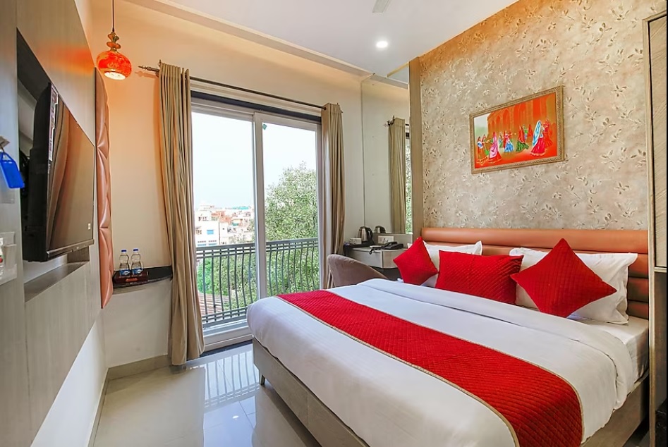 Hotel Golden Stay,Near Golden Temple,3 star