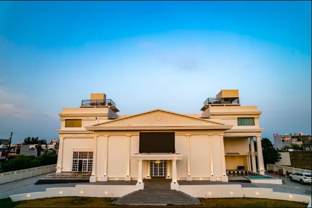 The Grand Monarch,Dewas Rd,3 star