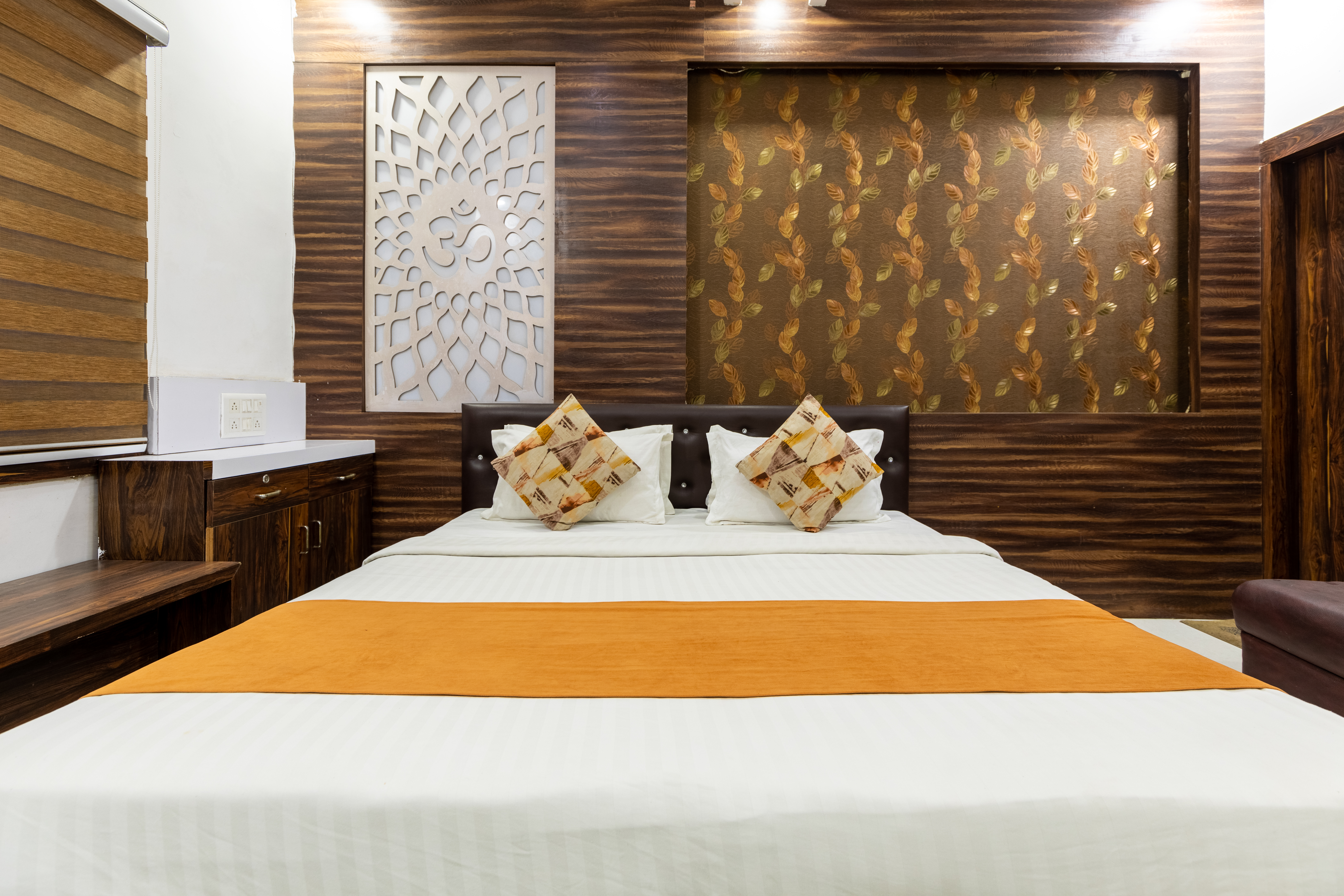 Ocean Pearl Bhopal,Narmadapuram Road,2 star