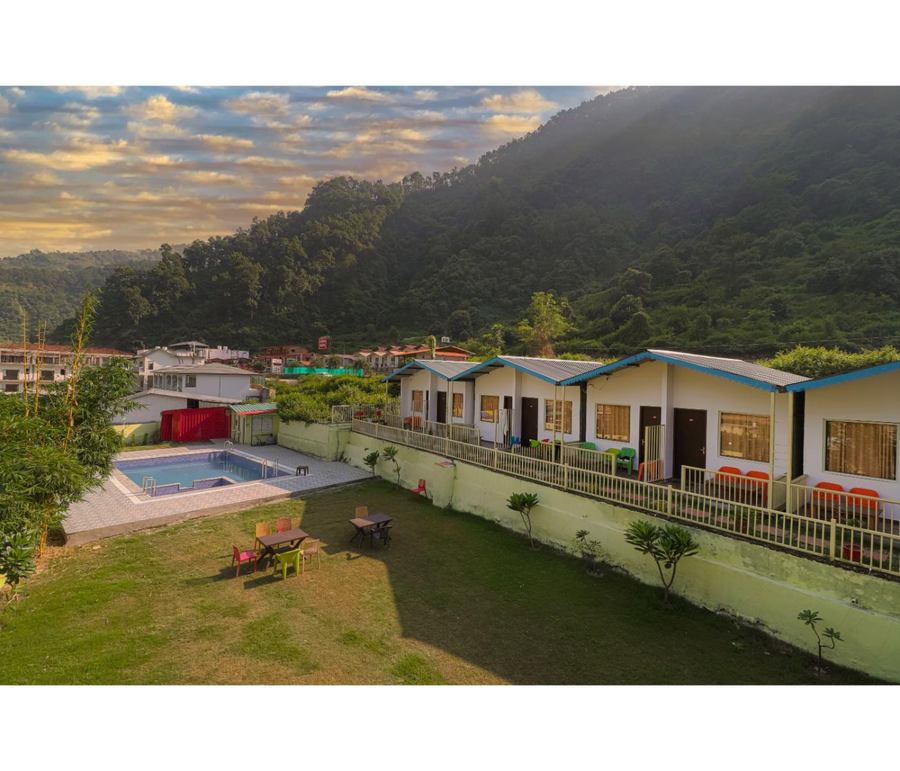 Pride Inn Luxury Resorts,Mohan Chitti ,3 star