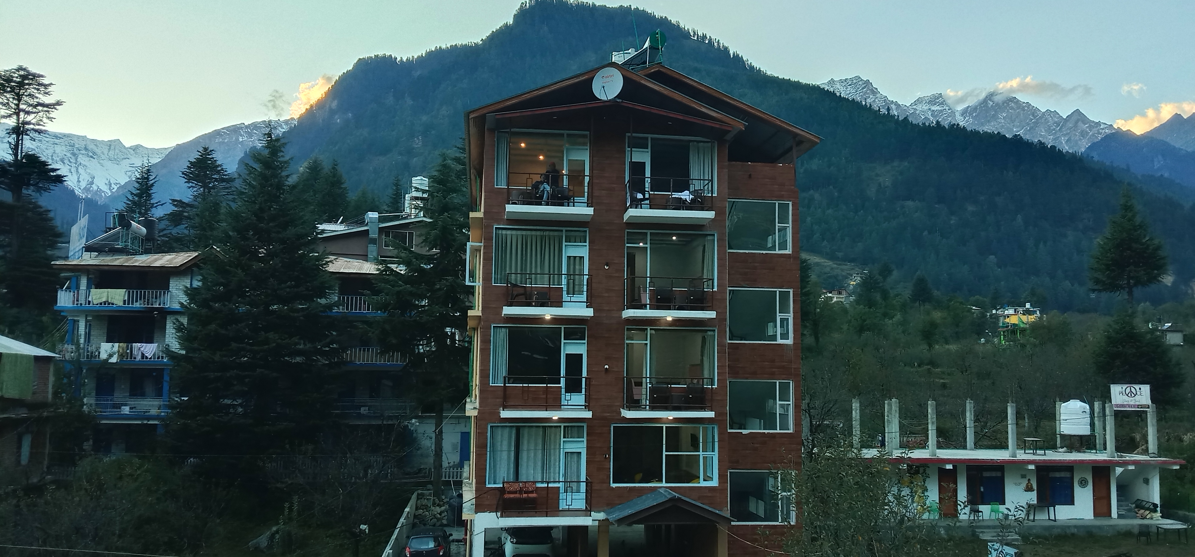 Hotel Apple Flower,Old Manali,3 star